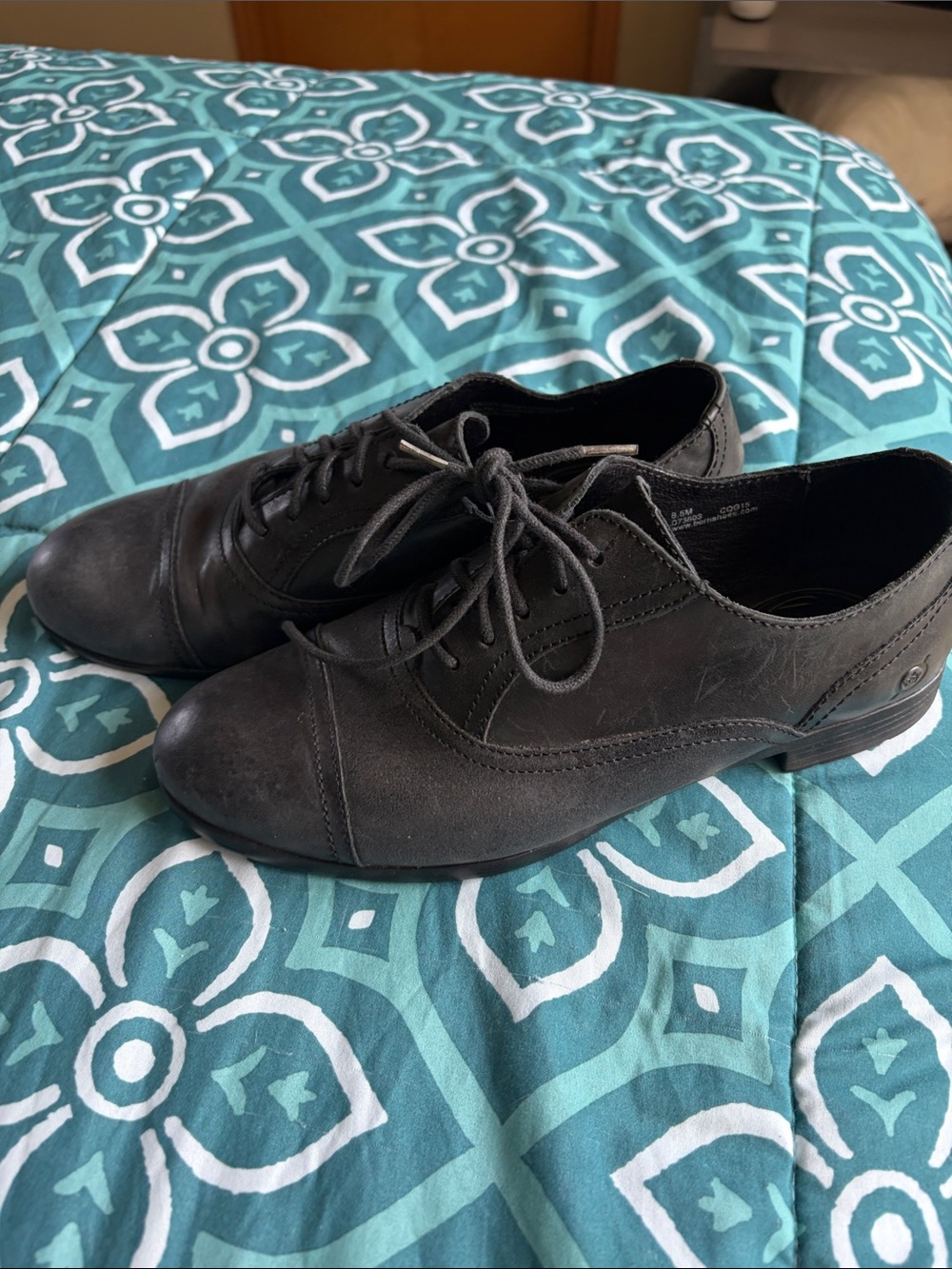 Born Women's Black Lace-Up Oxford Flats